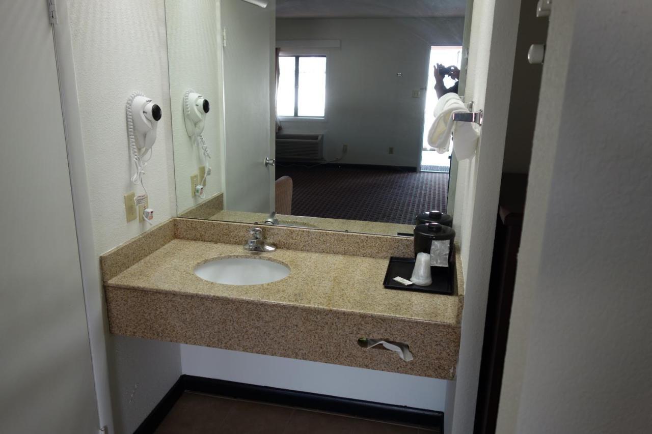 Vip Inn And Suites Huntsville Exteriör bild